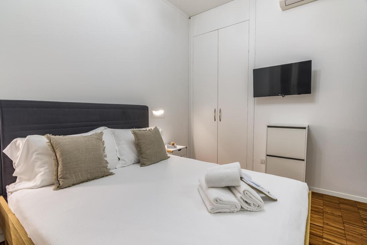Beplace Apartments In Isola Милано Екстериор снимка